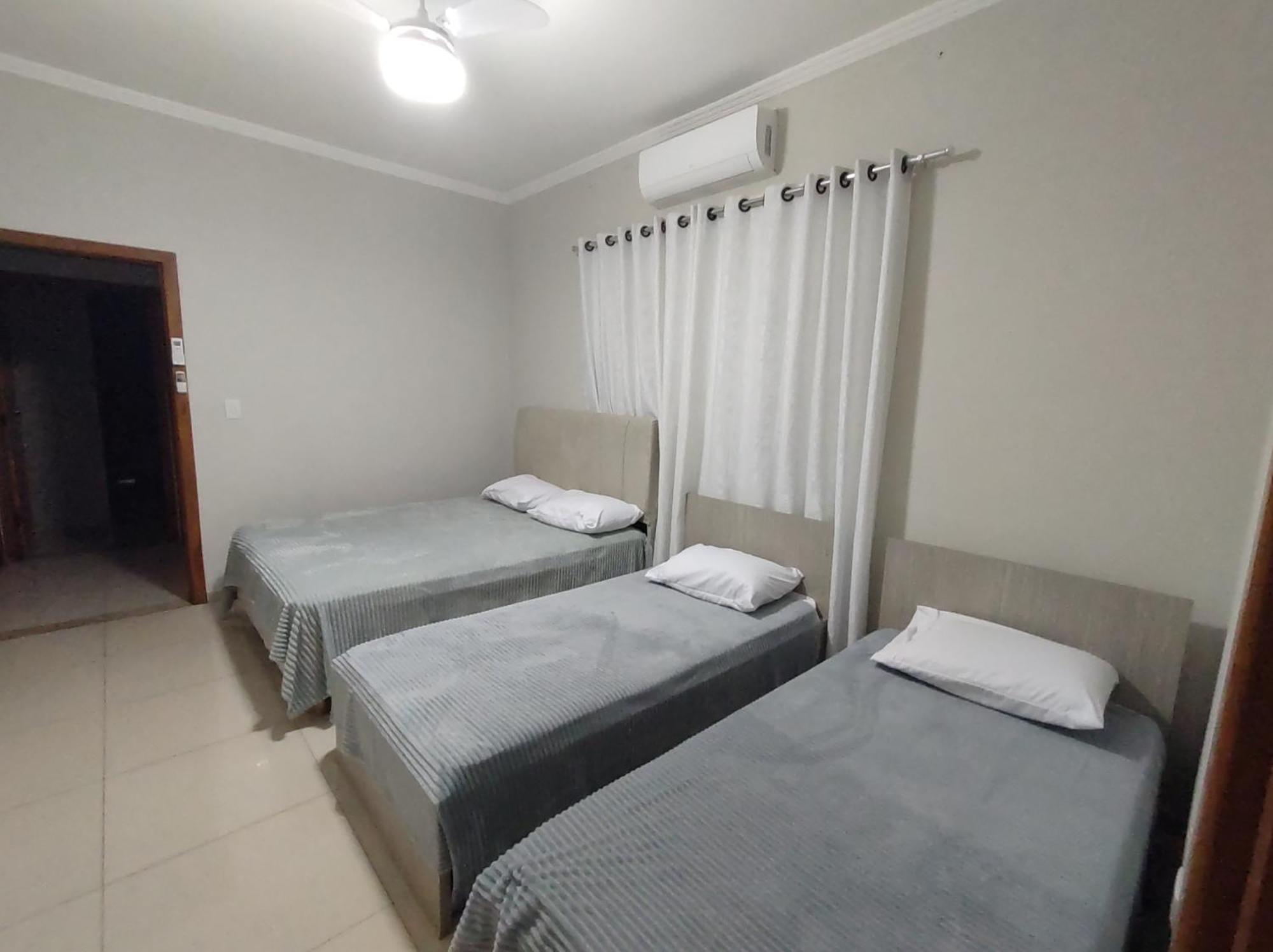Casa Com Garagem, Ar Condicionado, Sala Tv E Jantar, Cozinha Completa E Lavanderia Taubaté 部屋 写真