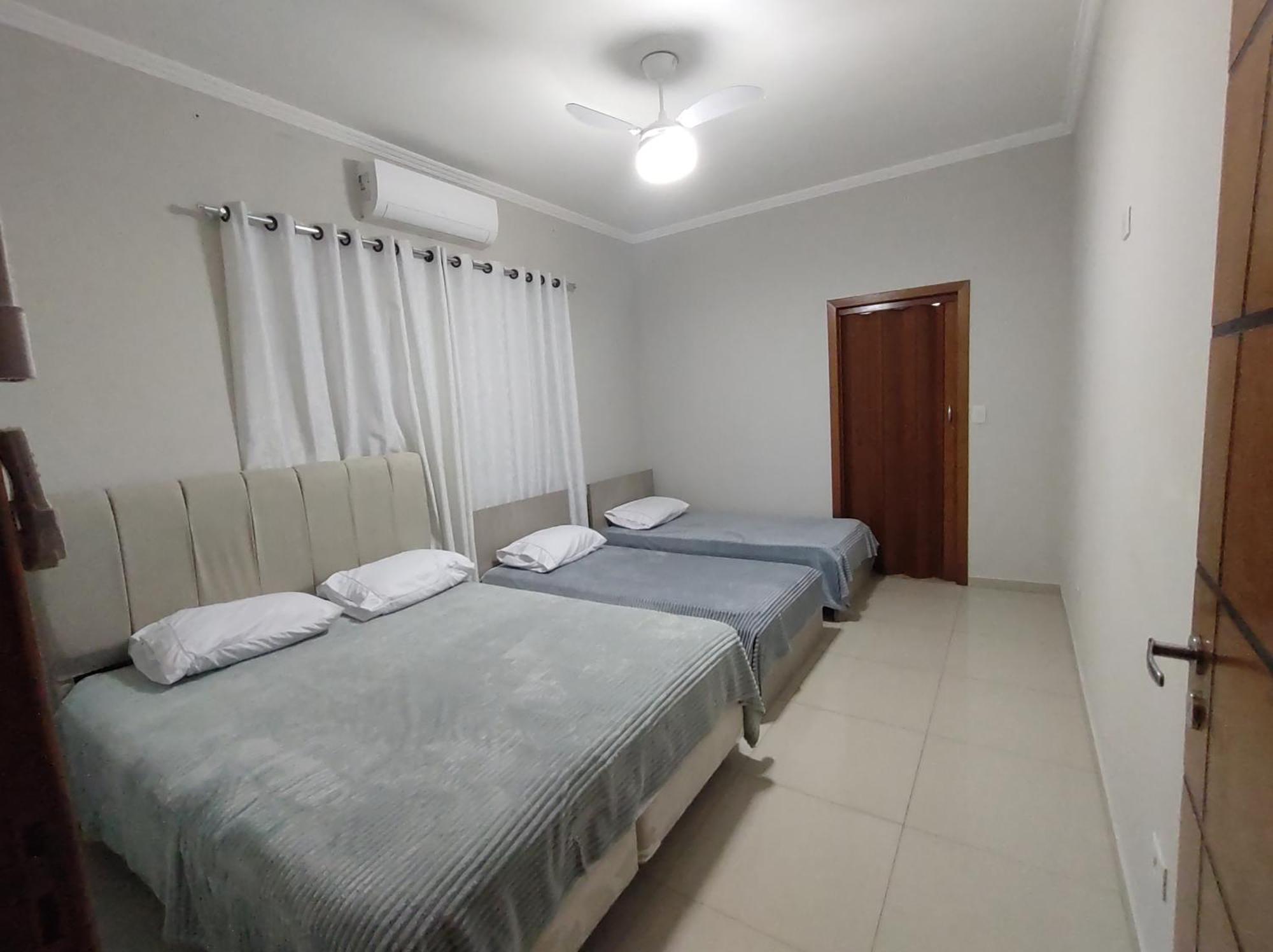 Casa Com Garagem, Ar Condicionado, Sala Tv E Jantar, Cozinha Completa E Lavanderia Taubaté 部屋 写真