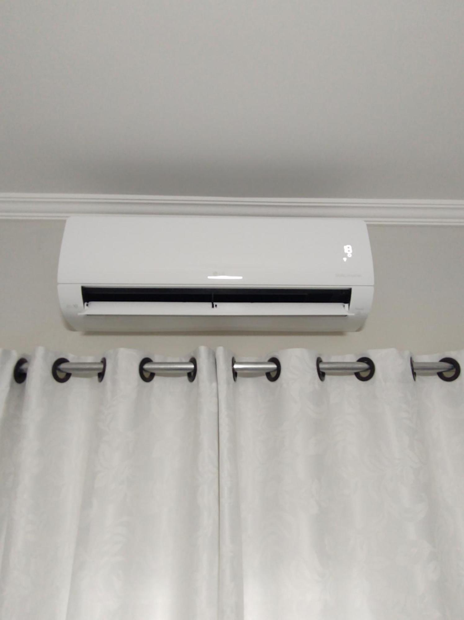 Casa Com Garagem, Ar Condicionado, Sala Tv E Jantar, Cozinha Completa E Lavanderia Taubaté エクステリア 写真